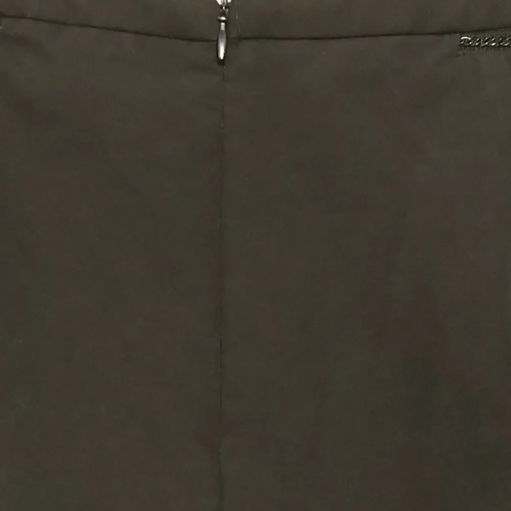 Zac & Rachel Black Asymetrical skirt sz 6